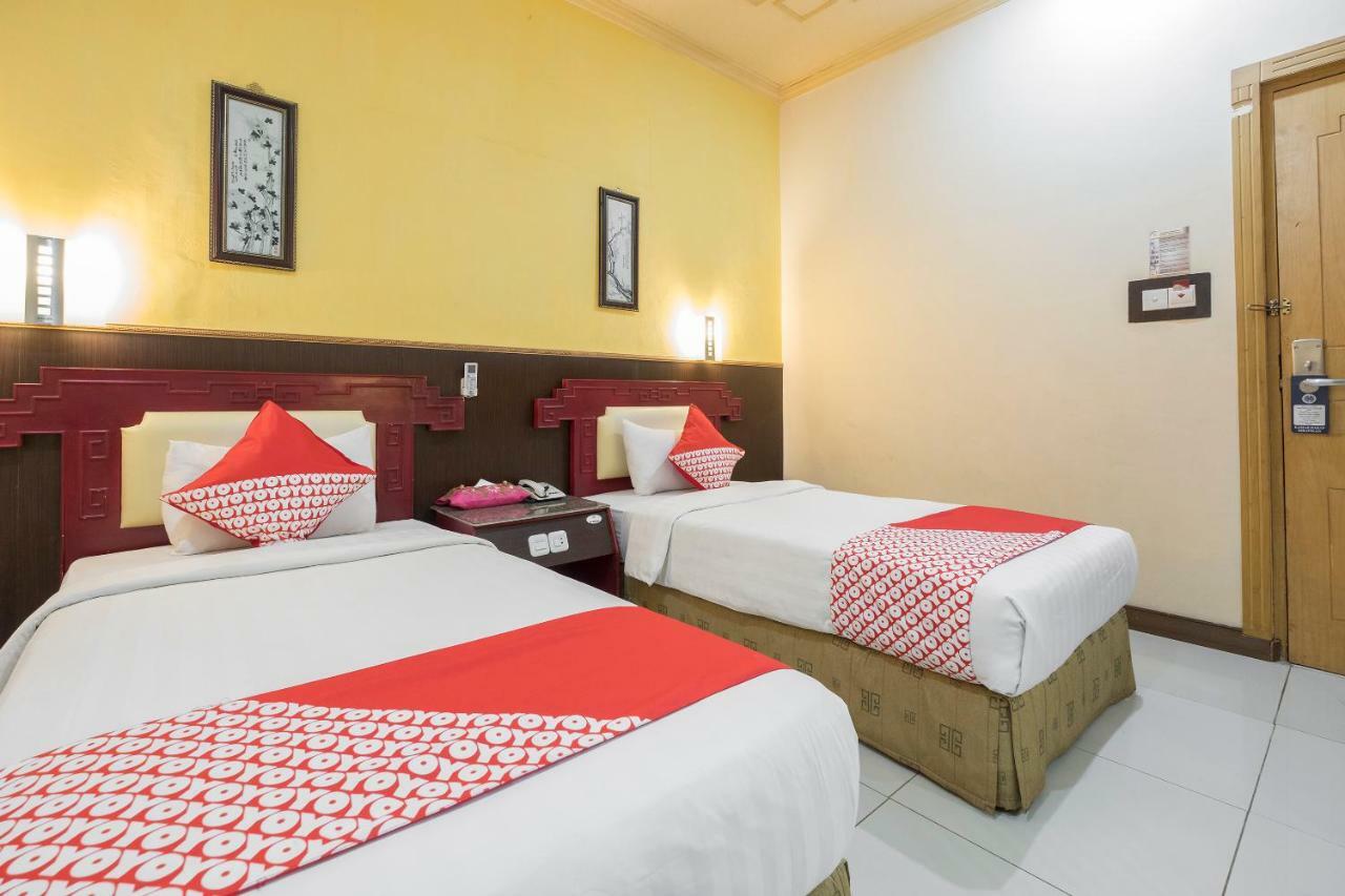 Oyo 821 Hotel Dinasti Makasar Exteriér fotografie