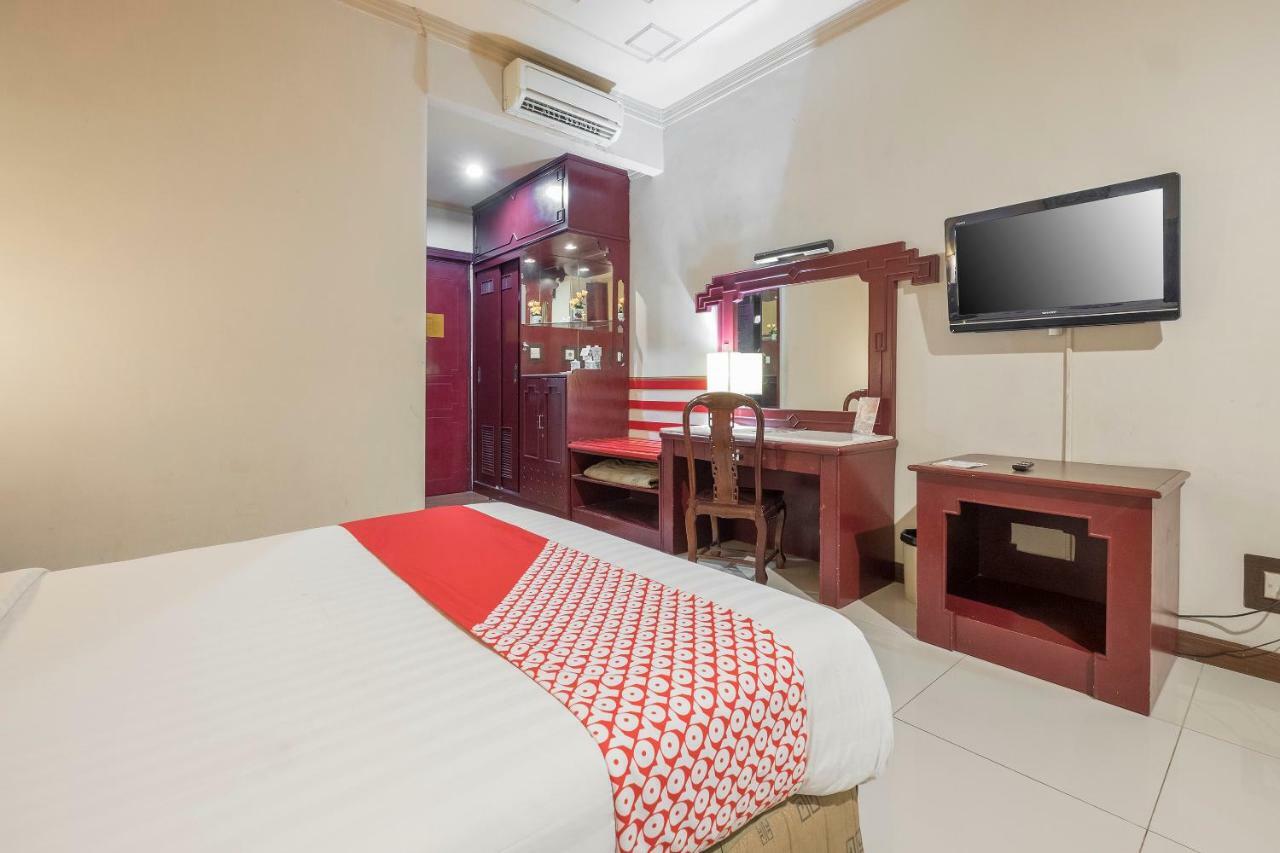 Oyo 821 Hotel Dinasti Makasar Exteriér fotografie