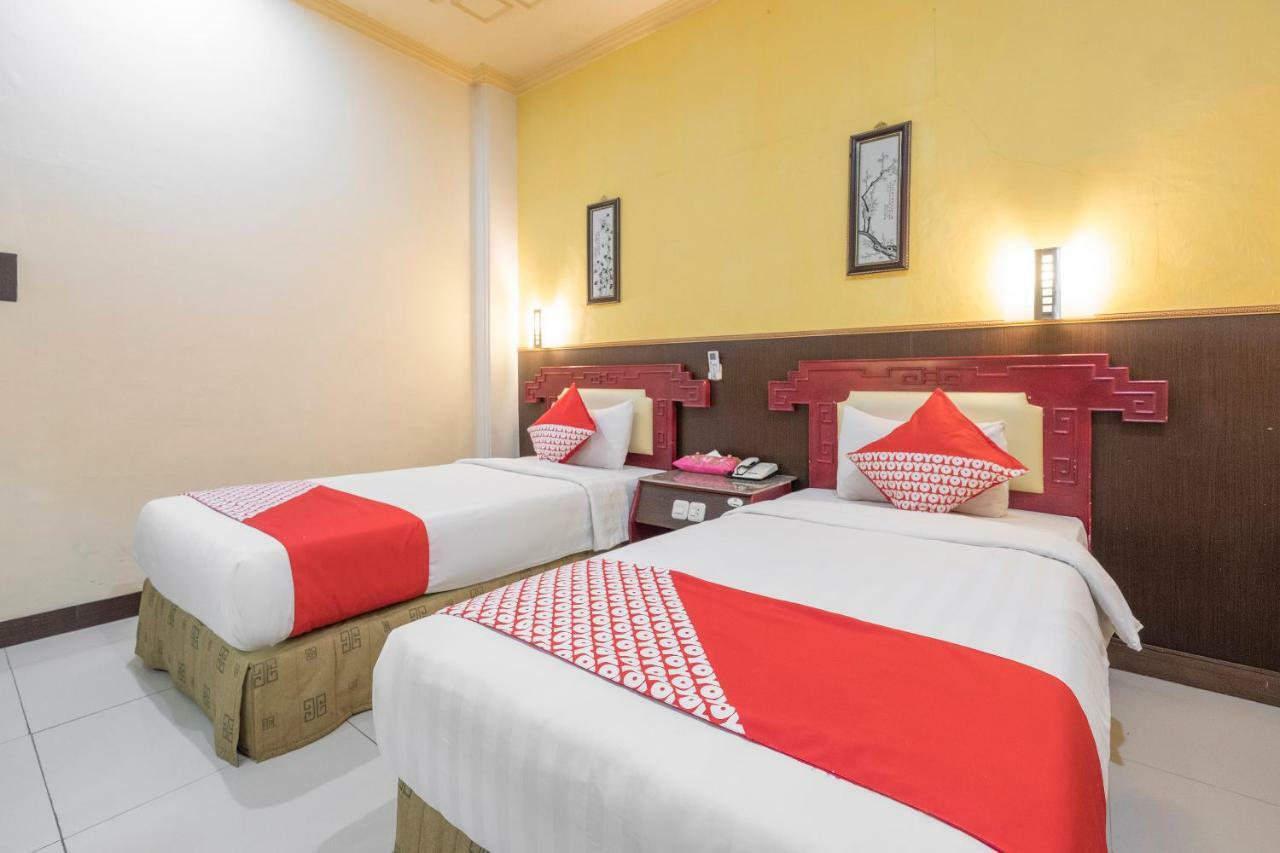 Oyo 821 Hotel Dinasti Makasar Exteriér fotografie